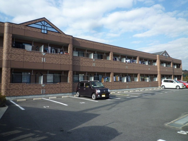 倉敷市中庄のアパートの外観