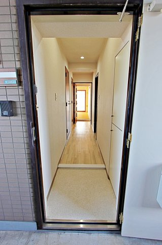 藤和シティコープ河辺Ⅱの玄関|503号室 玄関
