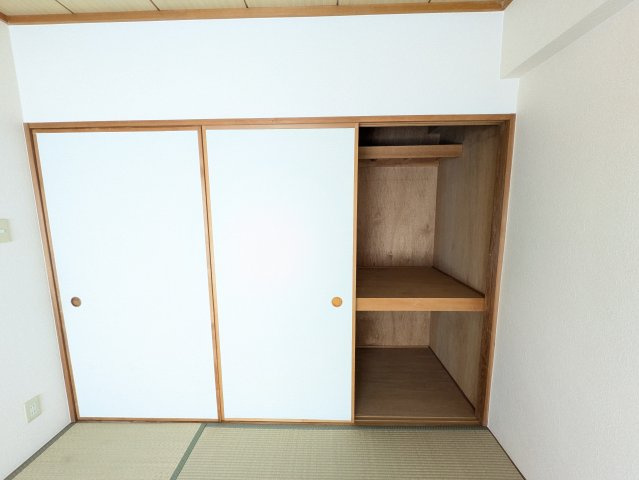 藤和シティコープ河辺Ⅱの収納