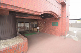 【外観】 | マンションの入り口です。