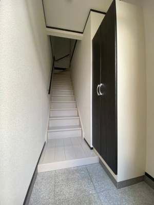 【玄関】 | シャンブル・クレール