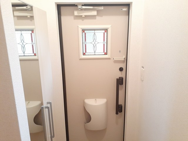 カムイ・インタラの玄関