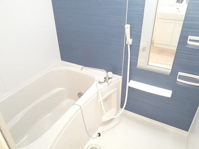 カムイ・インタラの浴室