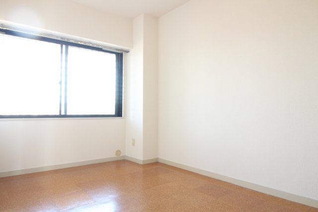 リアライズ垂水の寝室