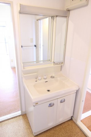 リアライズ垂水の洗面所