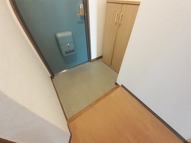 プレステージ三日市の玄関