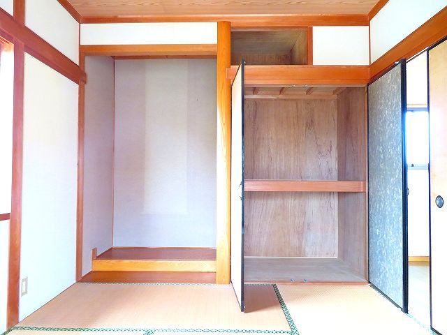 香南市野市町西野 中古戸建ての収納