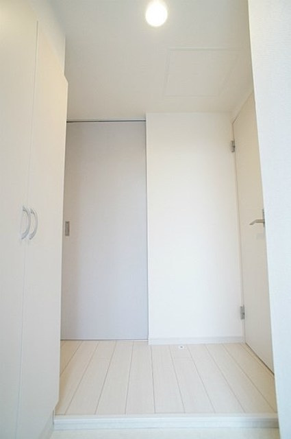 リブリ・サンシャイン飯島の玄関