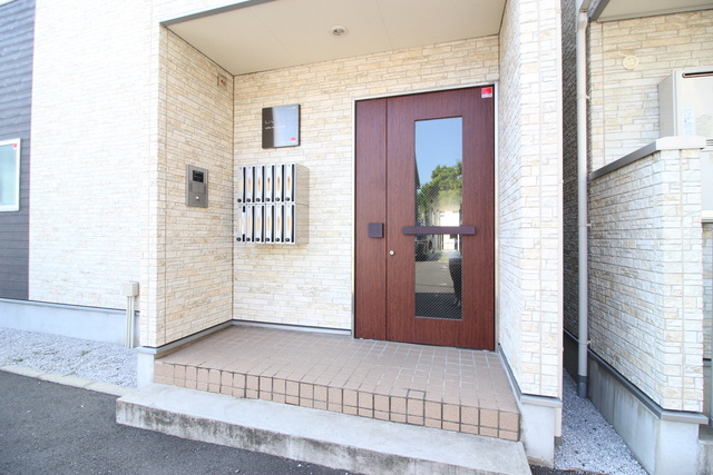 リブリ・サンシャイン飯島のエントランス