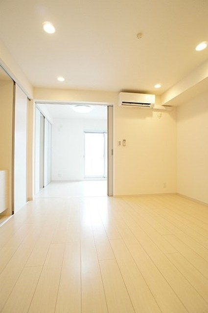 リブリ・サンシャイン飯島の居間・リビング