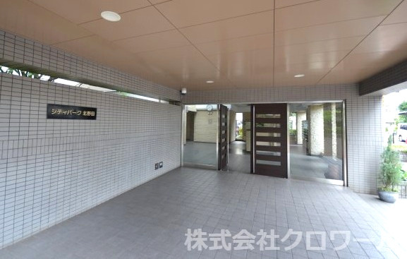 シティパーク北野田のエントランス