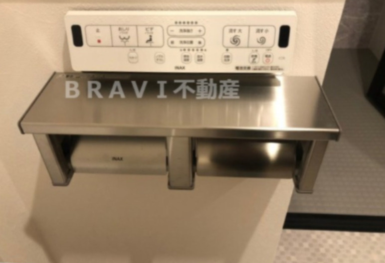 Uresidence Temmabashi　BRAVI不動産の設備|【T’s SQUARE Kitahama】ウォシュレット付き便座です。