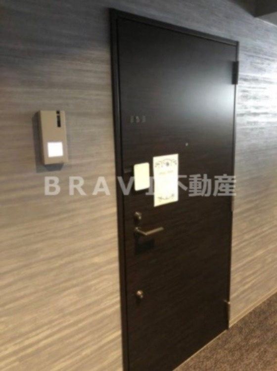 Uresidence Temmabashi　BRAVI不動産のその他|【T’s SQUARE Kitahama】玄関
