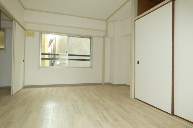 【寝室】 | 長居椿マンション