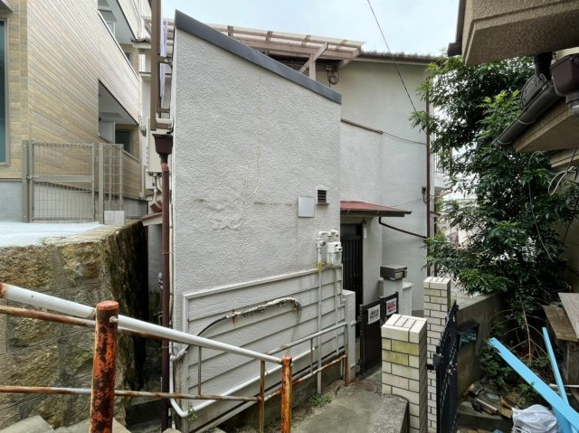 塩屋町6丁目貸家の外観
