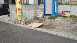 【前面道路含む現地写真】 | 周辺は交通量少なめ☆
駐車しやすいです◎