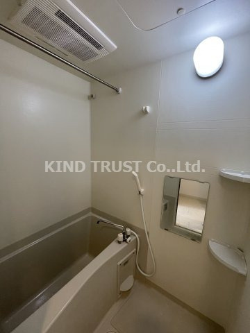 プレミアムコート天神橋エイトの浴室