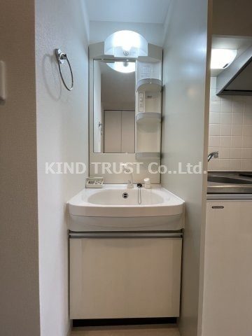 プレミアムコート天神橋エイトの洗面所