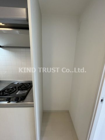 プレミアムコート天神橋エイトのキッチン|冷蔵庫を置くスペースです