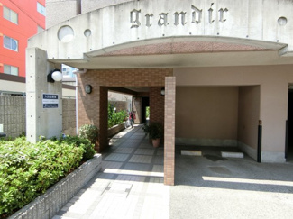 【エントランス】 | グランディール湊川 | ゆとりのあるエントランスです