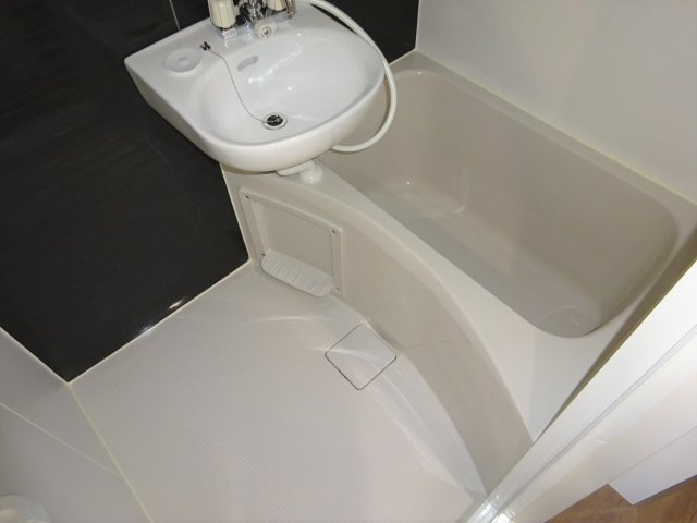 アン・リベール西小岩 の浴室