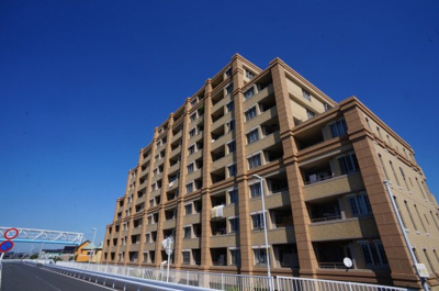 【外観】 | グランシティ金町 | 全住戸南西向き、日当たり良好です。