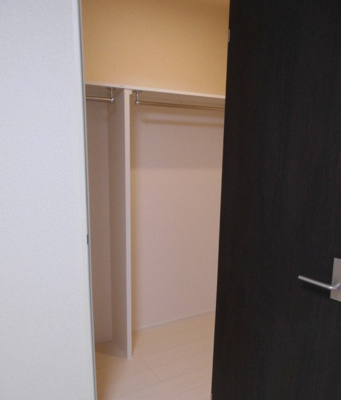 【収納】 | インゼル ガーデン | 反転タイプ・ウォークインクローゼット