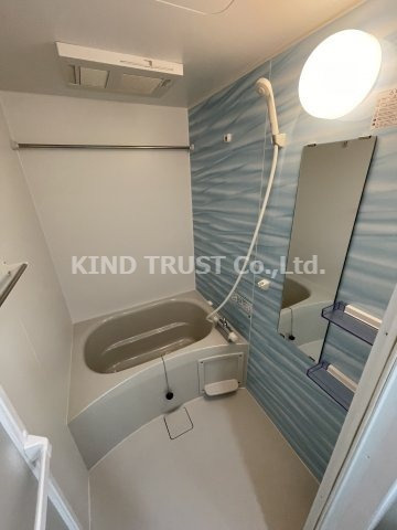 ビガーポリス412天満二丁目Ⅱの浴室|きれいなお風呂です