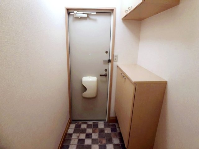 セジュール岡崎の玄関