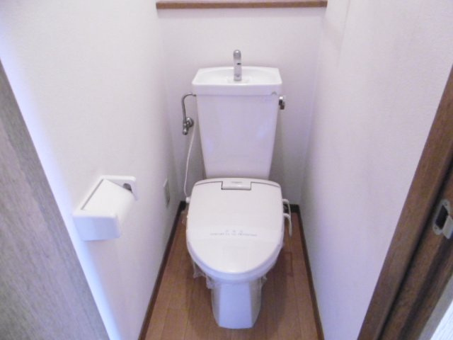 フラッツ17のトイレ