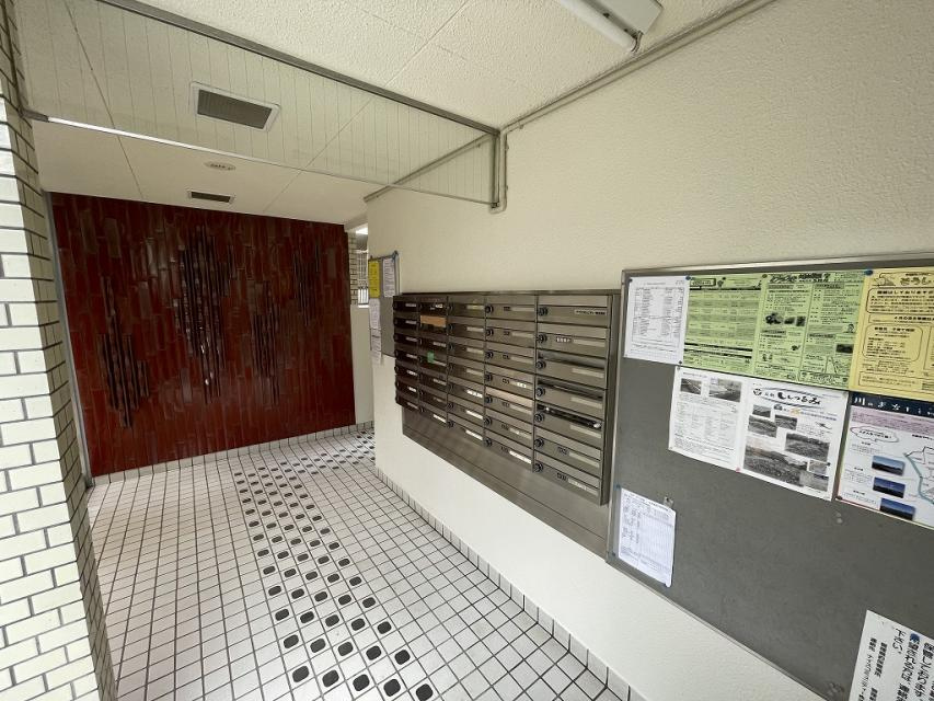 エンゼルハイム尻手第５　（鶴見区矢向1丁目）のエントランス|建物の内部です