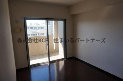 【洋室】 | エイルマンション諏訪野 | コンパクトで使いやすい洋室です