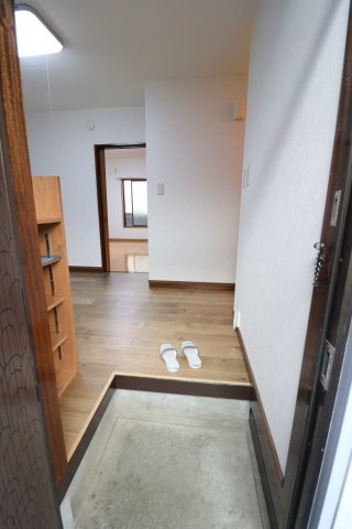コーポ原の玄関