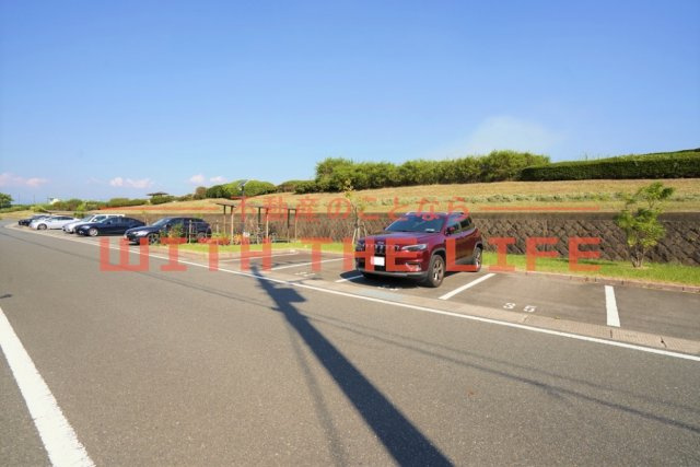 セジュールコロン【キャッシュバック対象】の駐車場|駐車場完備です