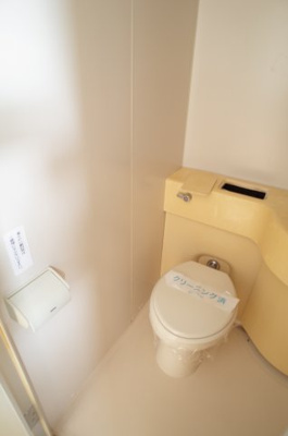 【トイレ】 | ＨＹＤＥＨＯＵＳＥ | こちらはおトイレ