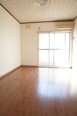 【居間・リビング】 | ＨＹＤＥＨＯＵＳＥ | フローリングのお部屋！