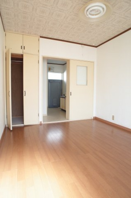 【居間・リビング】 | ＨＹＤＥＨＯＵＳＥ | やっぱり明るいお部屋がイイですね！