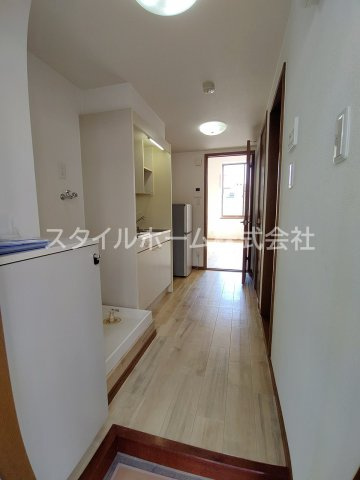 【玄関】 | プランドール　B | 別部屋写真です。