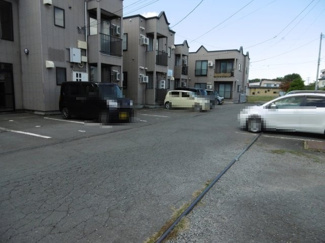 【駐車場】