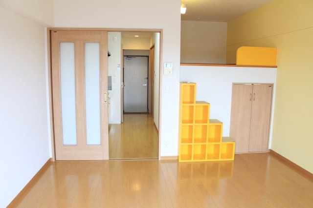 パワーステージ中村の居間・リビング|写真は別の部屋です。