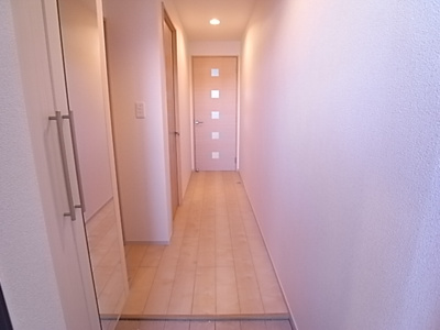 【玄関】 | グランブルⅢ