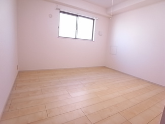 【寝室】 | グランブルⅢ