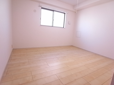 【寝室】 | グランブルⅢ