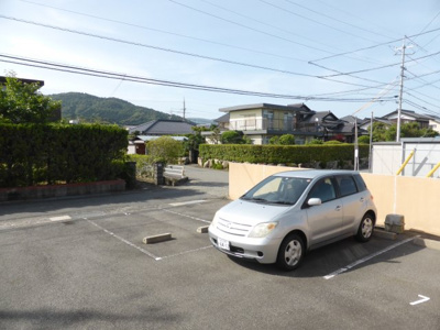 【駐車場】 | サンガーデンかもはら