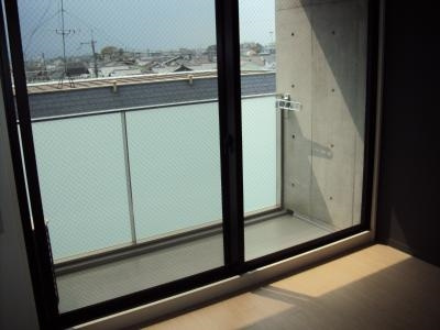 STRUCTURE鴨川紫明（ストラクチャー鴨川紫明）のバルコニー