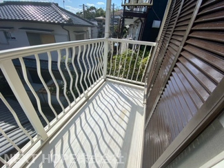 【バルコニー】 | 川西市萩原２丁目中古戸建 | 陽当り良好なバルコニーです♪お洗濯物もスッキリ乾きますね(^^)