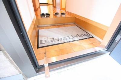 【玄関】 | ジョーカンサニーガーデン