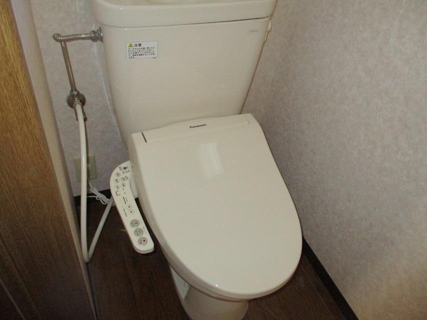 エクセル2000のトイレ|ゆったりとした空間のトイレです。