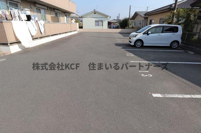 D-ROOM AKARIの駐車場|駐車場に車を止められます