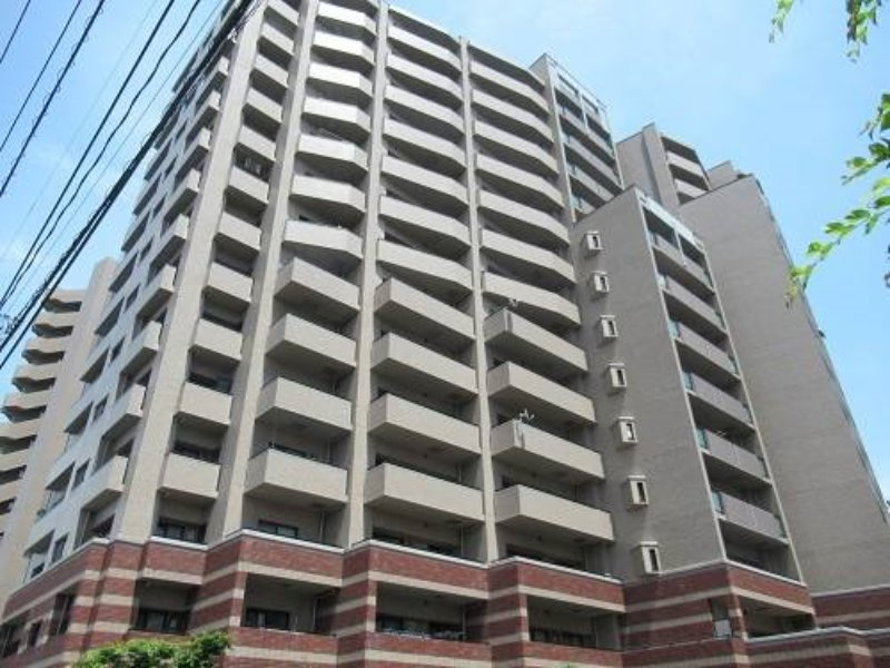 熊本市中央区新屋敷１丁目の賃貸マンションの外観